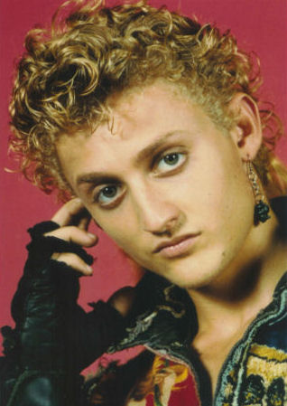 Alex Winter - markokleur2